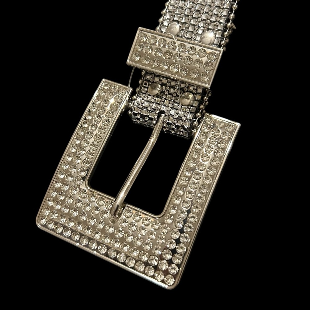 MW. Rhinestone Belt. NWT. Large. $22. - Picture 2 of 4
